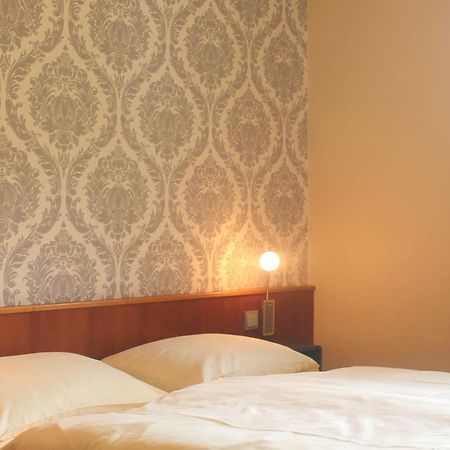 Hotel Zum Lowen ボン エクステリア 写真