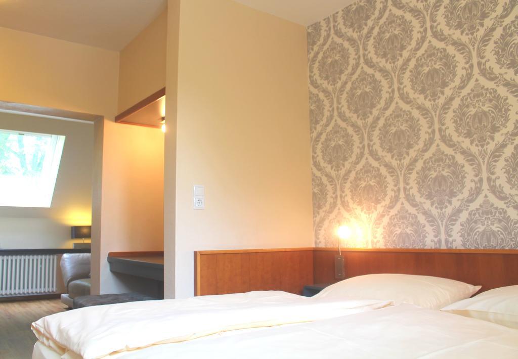 Hotel Zum Lowen ボン エクステリア 写真
